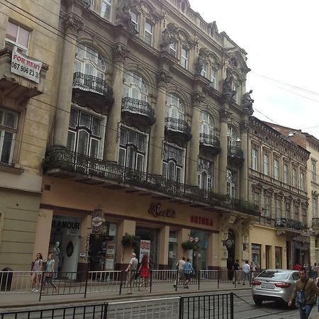 Apartments On Doroshenka 19 Lviv Extérieur photo